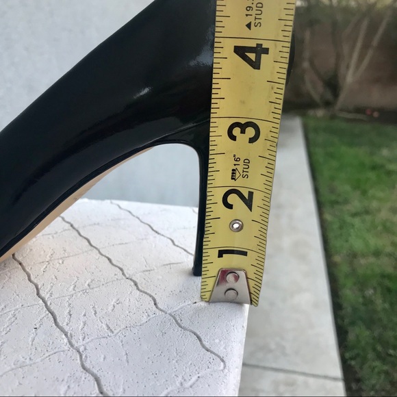 Caressa Patent Leather Black Pumps - Size 7.5 - Picture 5 of 7